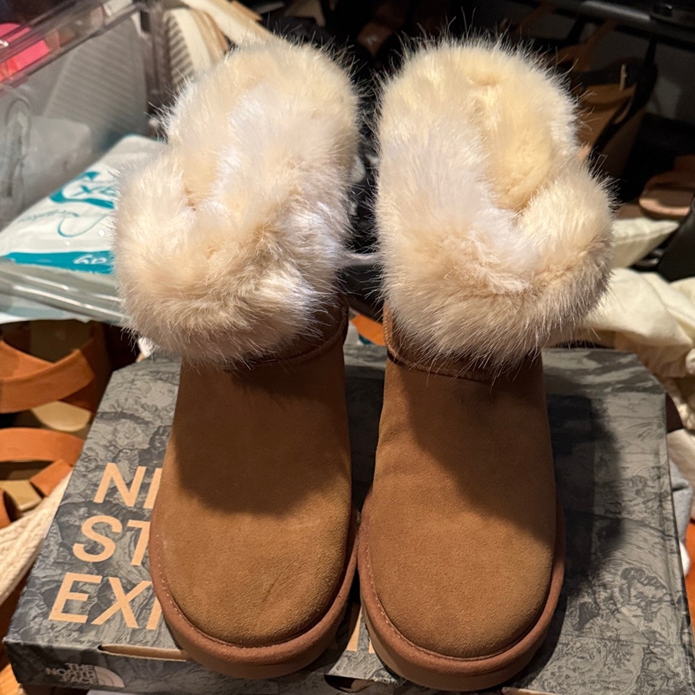 Never worn UGG Brown Fur-Lined Winter Boots